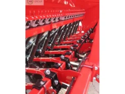Seminatrice universale PERTUM S-300