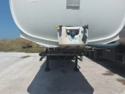 8#7713 Semirimorchio con cisterna Nuova Ma. Na. Ro