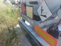 8#7713 Semirimorchio con cisterna Nuova Ma. Na. Ro