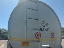 8#7713 Semirimorchio con cisterna Nuova Ma. Na. Ro