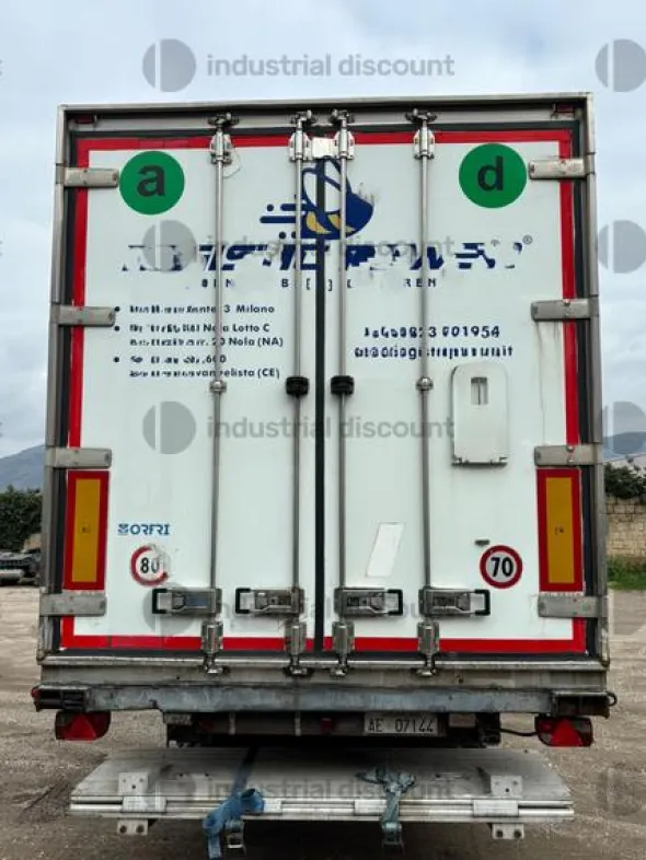 1#9949 Semirimorchio frigo Univan