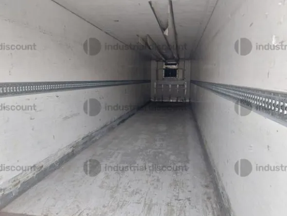 8#9453 Semirimorchio isotermico Univan