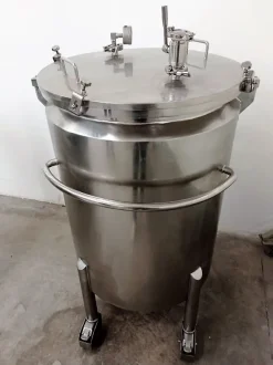 SERBATOIO CARRELLATO 240 LT (COD. MF-PR-SER-230)
