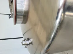 SERBATOIO IN ACCIAIO INOX 2000 LT – (COD. MF-PR-ELE-63)