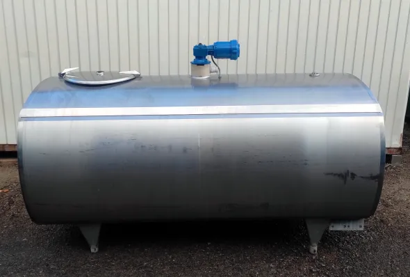 SERBATOIO ISOTERMICO INOX 1.500 LITRI CON AGITATORE