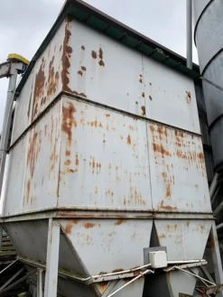 65#6109 Silos