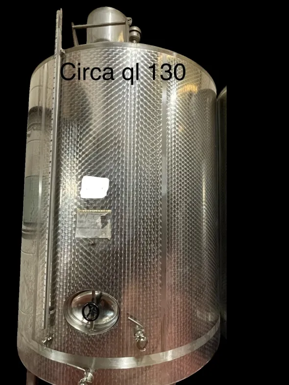 Silos varie misure per stoccaggio olio, vino etc