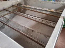 SINK-FLOAT SEPARATION TANK