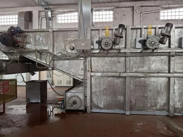 SINK-FLOAT SEPARATION TANK