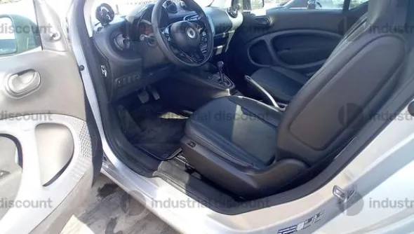 9#9332 Smart ForTwo Coupe