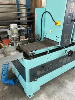 SMERIGLIATRICE PER SUPERFICI PIANE