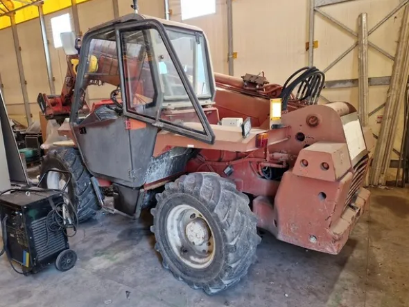 23#7057 Sollevatore telescopico Manitou