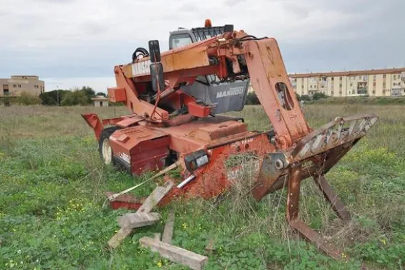 42#3834 Sollevatore telescopico Manitou