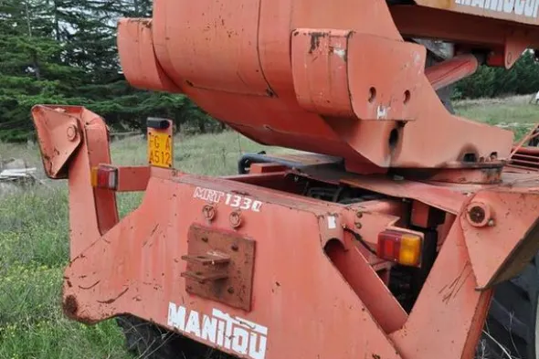42#3834 Sollevatore telescopico Manitou