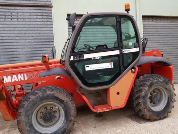 40#2895 Sollevatore telescopico Manitou