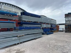 Soppalchi e scaffalature