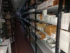 4#7887 Soppalco e scaffalature