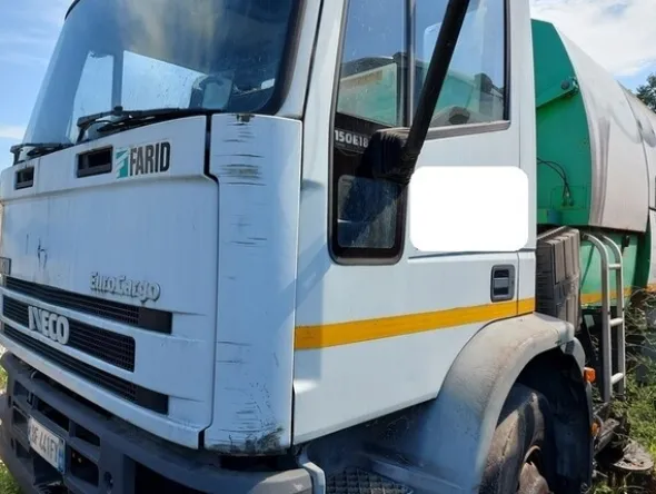 7#6803 Spazzatrice Farid Johnson 6mc Iveco