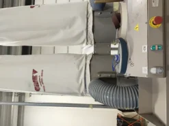SPAZZOLATRICIE PELLE E CUOIO 2 POSTI CON ASPIRAZIONE