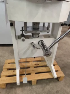 Spezzatrice esagonale manuale 37 divisioni