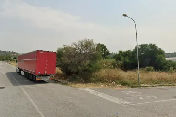 #20832 Stabilimento industriale con corte privata e terreno di proprietà