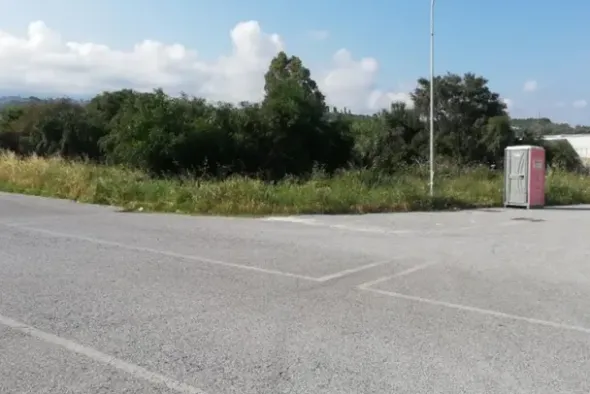 #20832 Stabilimento industriale con corte privata e terreno di proprietà