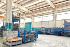 #2515003 Stabilimento produttivo con ampio piazzale