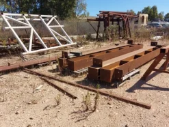 19#7203 Staffe e cavalletti in ferro