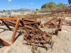 19#7203 Staffe e cavalletti in ferro