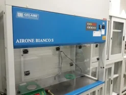23#3675 Stampante getto d'inchiostro VideoJet e cappa chimica Airone S