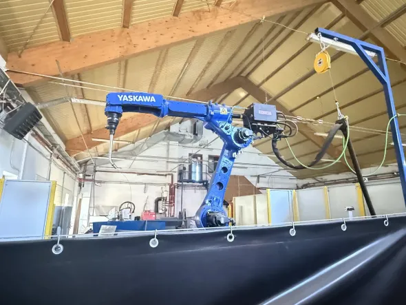 Stazione di saldatura robotizzata YASKAWA