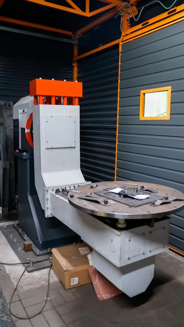 Stazione robotica per taglio e saldatura laser FANUC