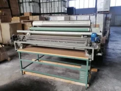 4#4368 Stenditore e macchine da cucire Rimoldi