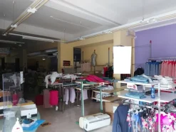 2#7928 Stock di abbigliamento e calzature uomo donna e bambino