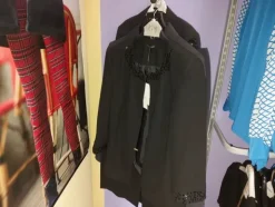 2#7928 Stock di abbigliamento e calzature uomo donna e bambino