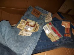 1#7928 Stock di abbigliamento e calzature uomo donna e bambino
