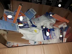 1#7928 Stock di abbigliamento e calzature uomo donna e bambino