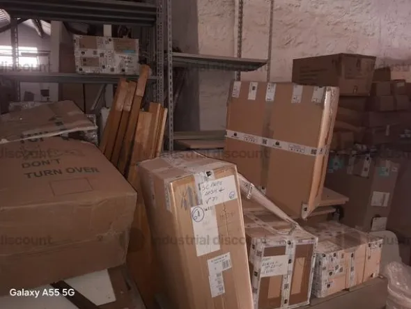2#10248 Stock di articoli da regalo e pelletteria
