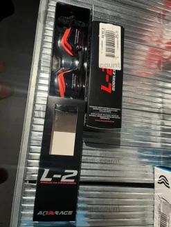 1#10211 Stock di articoli sportivi