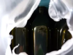 6#5548 Stock di bottiglie per olio