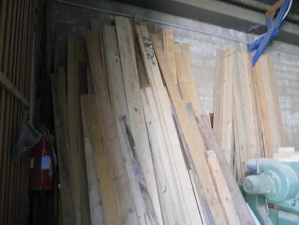 42#6304 Stock di macchinari per la lavorazione del legno