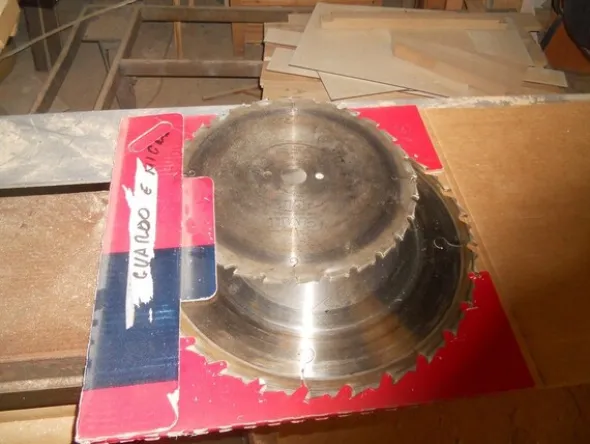 42#6304 Stock di macchinari per la lavorazione del legno