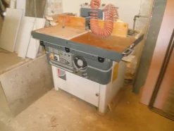 42#6304 Stock di macchinari per la lavorazione del legno
