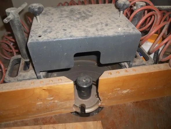 42#6304 Stock di macchinari per la lavorazione del legno