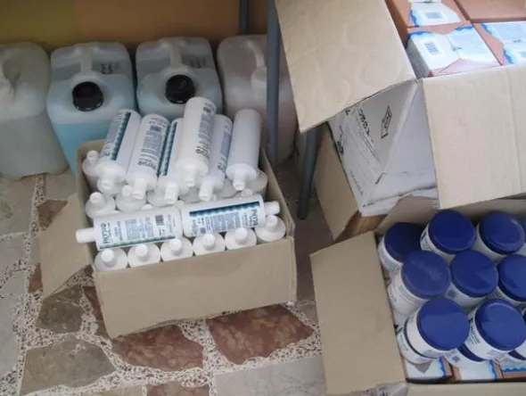14#2503 Stock di prodotti ed attrezzature per estetista