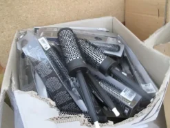 14#2503 Stock di prodotti ed attrezzature per estetista