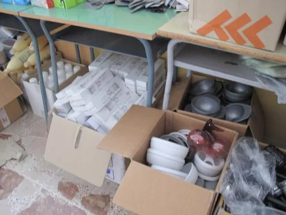 14#2503 Stock di prodotti ed attrezzature per estetista