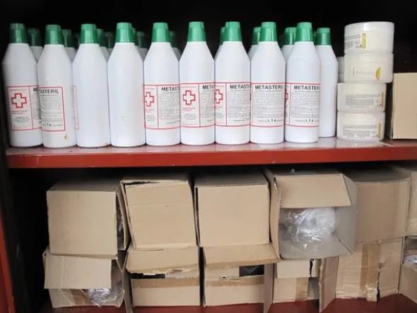14#2503 Stock di prodotti ed attrezzature per estetista