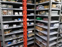 1#6273 Stock di ricambi per veicoli