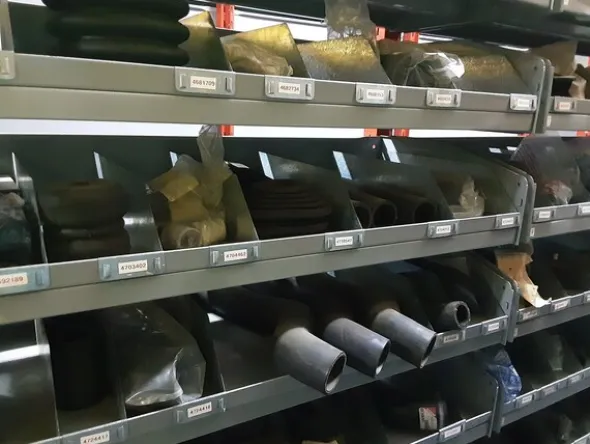 1#6273 Stock di ricambi per veicoli